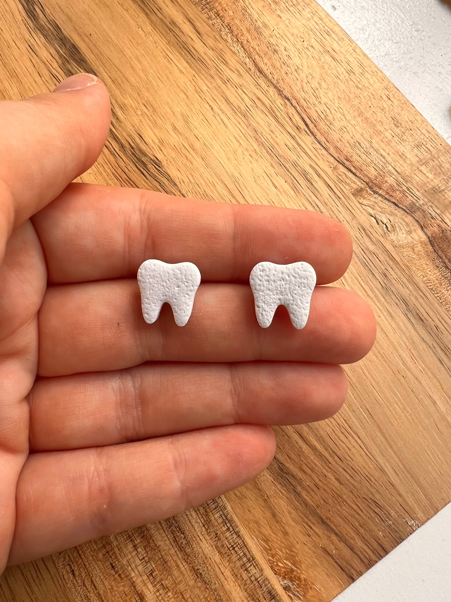 Teeth Studs