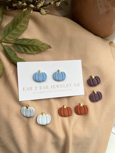 Pumpkin Studs